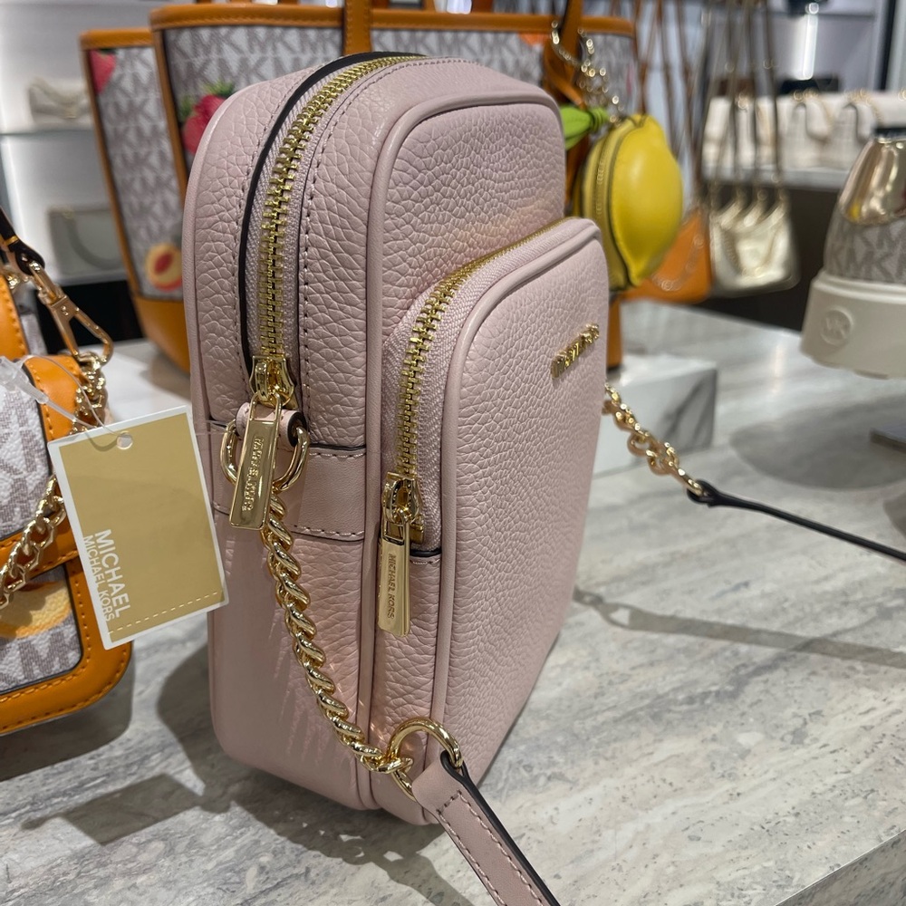 MICHAEL KORS Jet Set TRVL Md Leather NS Chain Crossbody XBODY 
Powder Blush 
NWT - Picture 7 of 16